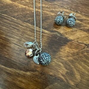 Hillberg & Berk charcoal necklace and earrings. In excellent condition.